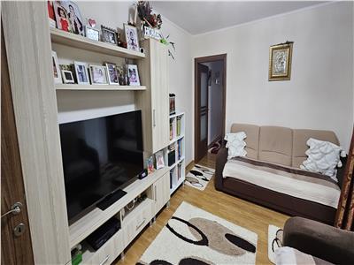 APARTAMENT 3 CAMERE 69 MP PLUS LOGGIE 4 MP LOCATIE EXCELENTA !!